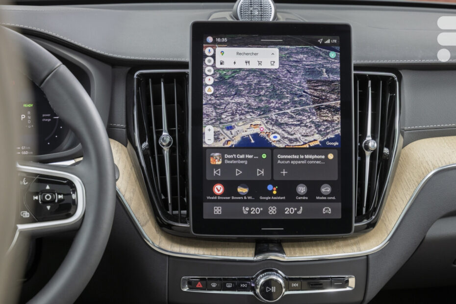 Google prend les commandes avec un OS tout neuf