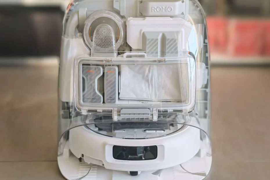 Il voulait piloter son aspirateur avec sa PS5 et pirate 7 000 robots DJI par erreur