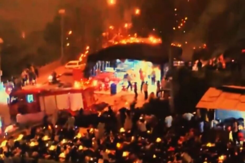 Des drones sèment la panique lors d'un feu d'artifice