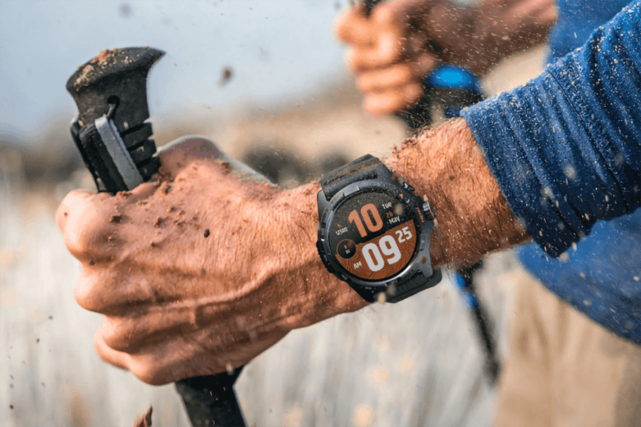 Cette montre Wear OS vient chasser sur les platebandes des modèles haut de gamme de Garmin