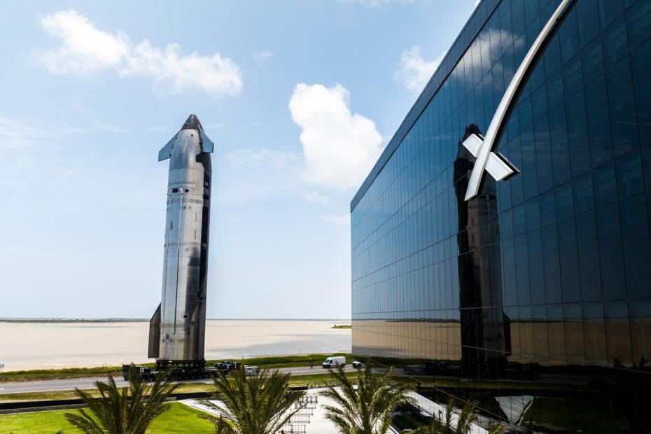 SpaceX s'attend finalement à une valorisation moins grande que prévue avec son entrée en Bourse