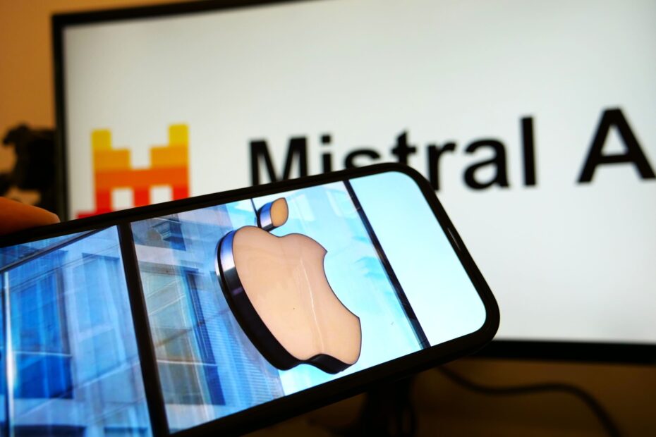 Apple veut s'emparer du roi français de l'intelligence artificielle Mistral AI, et veut aussi Perplexity