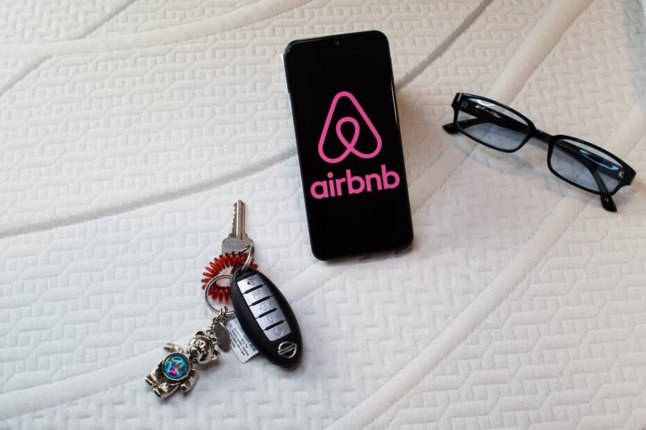 Des locataires Airbnb minent des cryptomonnaies et laissent 1 300 euros de facture d'électricité à la propriétaire