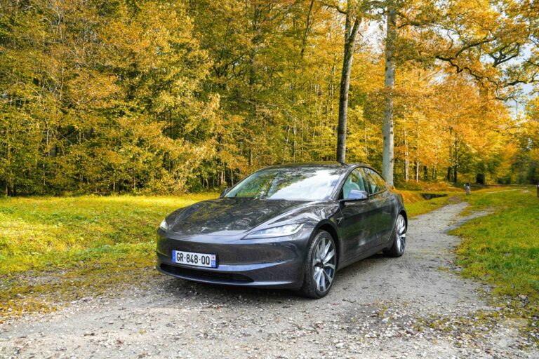 Test Tesla Model 3 (2024) : notre avis complet -