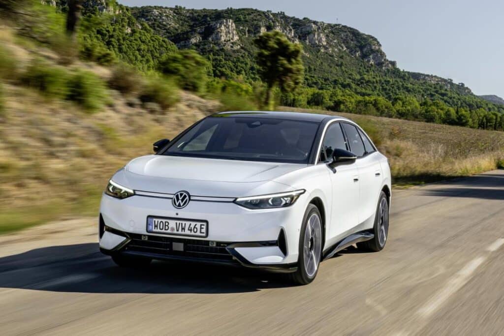 On a essayé la Volkswagen ID.7, la voiture électrique qui veut éclipser les SUV avec son autonomie XXL