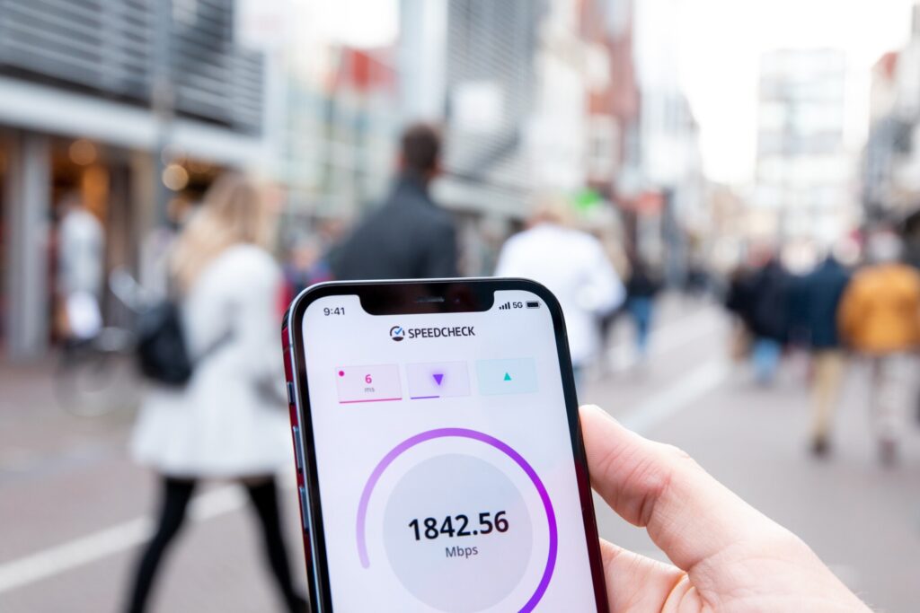 SFR et Bouygues Telecom vont passer à la 5G Standalone, mais ça changera quoi ?