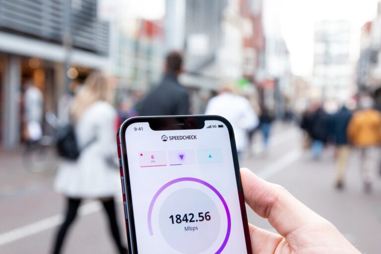 SFR et Bouygues Telecom vont passer à la 5G Standalone, mais ça changera quoi ?