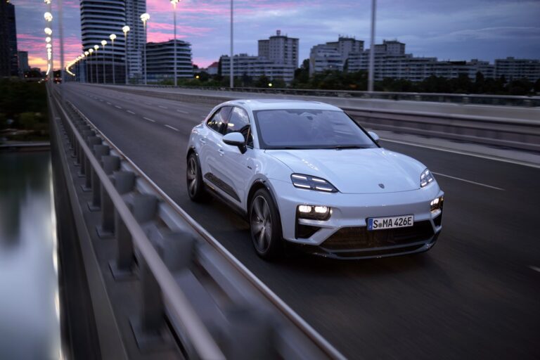 Voici l'étonnant bruit que produit la nouvelle voiture électrique de Porsche
