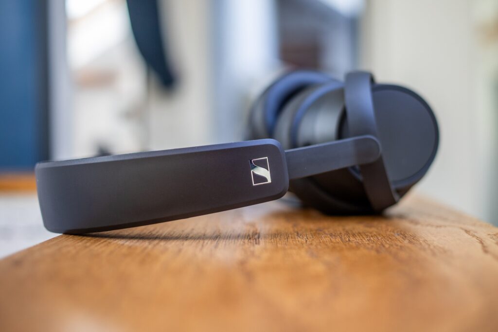 Test Sennheiser Accentum Plus : notre avis complet -