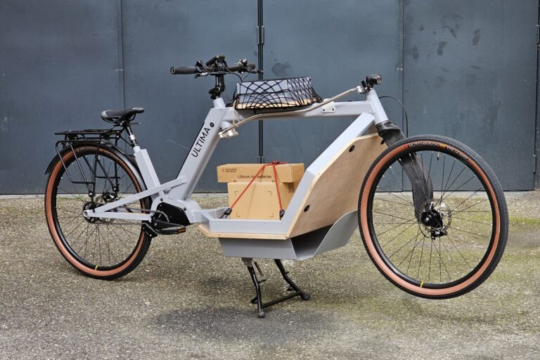 On a roulé avec ce futur vélo cargo électrique Ultima avec un moteur-boîte automatique