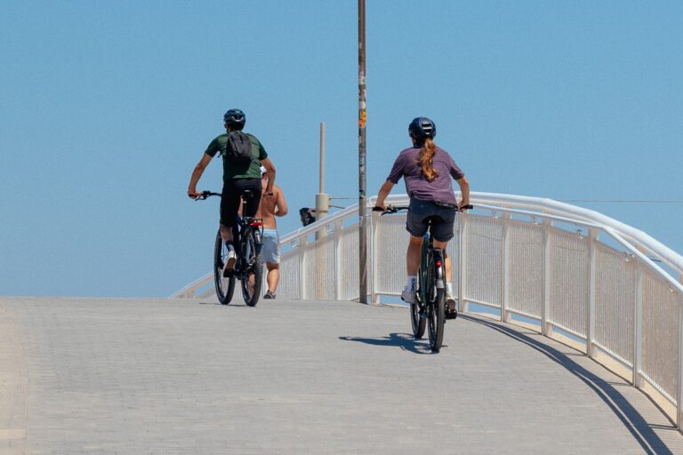 Comment l’Europe veut faciliter la pratique du vélo (électrique) grâce à ce texte fondateur