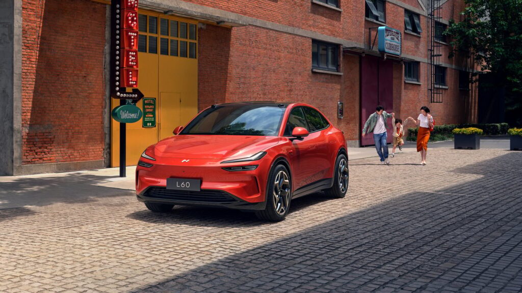 La voiture électrique "abordable" aux 1000 km d'autonomie arrive en France, Android Auto se métamorphose, Volkswagen va mal