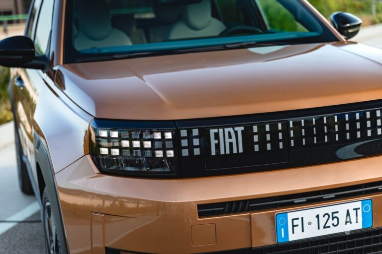 L'indispensable équipement des Fiat électriques, la faillite d'un constructeur auto et une sonnette révolutionnaire