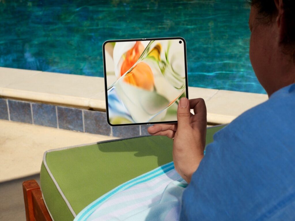quel est le meilleur smartphone pliant sur le papier ?