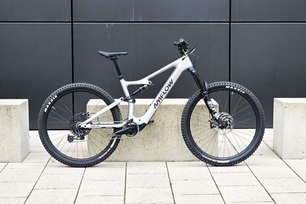 On a essayé le premier moteur DJI pour vélo électrique, et on a pris une grosse claque