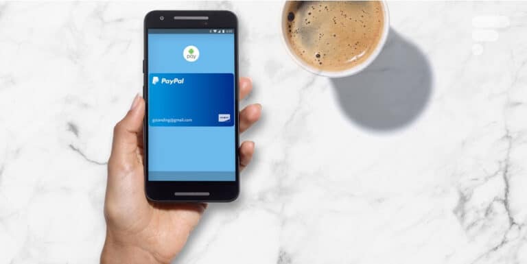 PayPal joue à un jeu dangereux avec nos données, des câbles USB-C avec virus et Microsoft lache du lest sur Windows 11