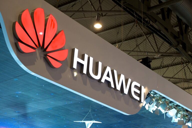 Huawei Logo