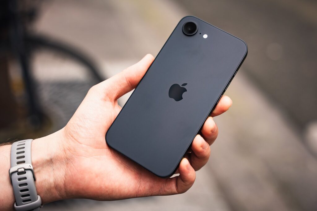 Test Apple Iphone 16e Avis Dos