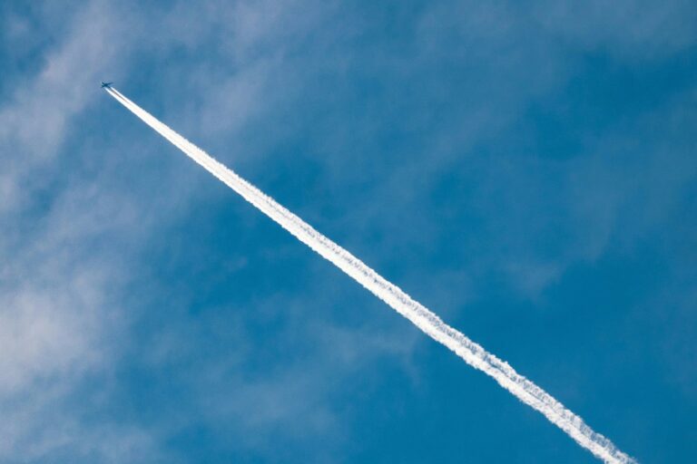 Contrails Airbus Trainee Condensation