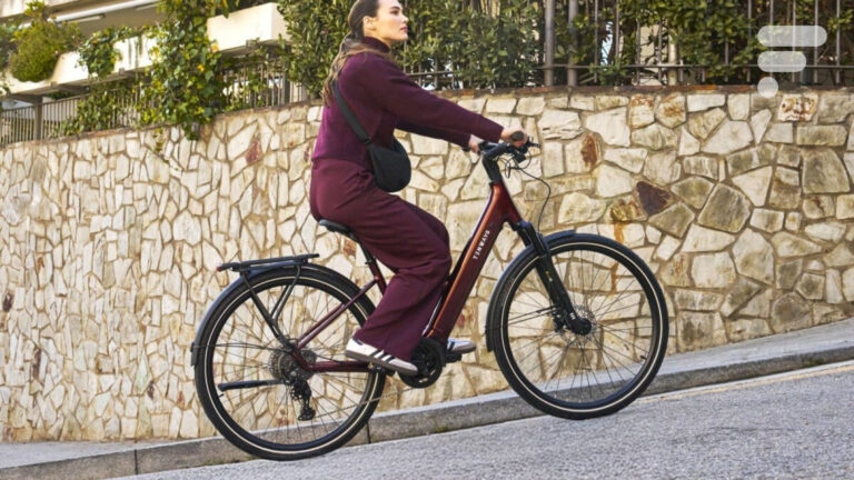 Comment cette norme chinoise sur les voitures électriques pourrait révolutionner la sécurité des vélos électriques