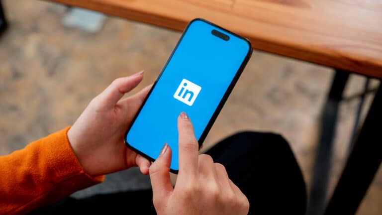 LinkedIn, nouvel eldorado des escrocs ? Ces solutions pour éviter les arnaques au recrutement