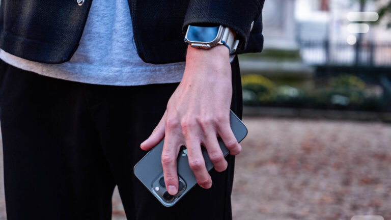 L'Apple Watch Ultra 3 aurait droit à une amélioration de taille pour plus de confort