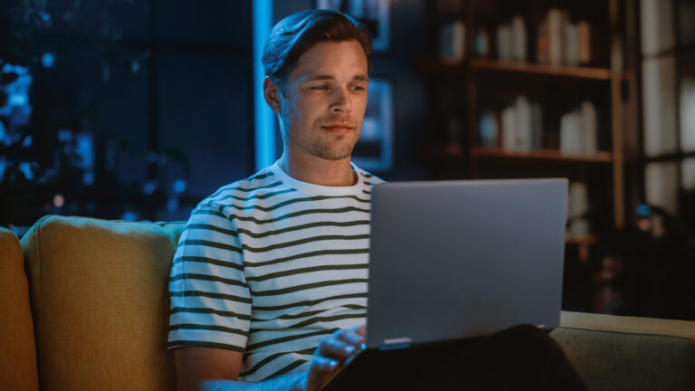 pour protéger vos appareils, CyberGhost casse ses prix pour la rentrée (-82%)