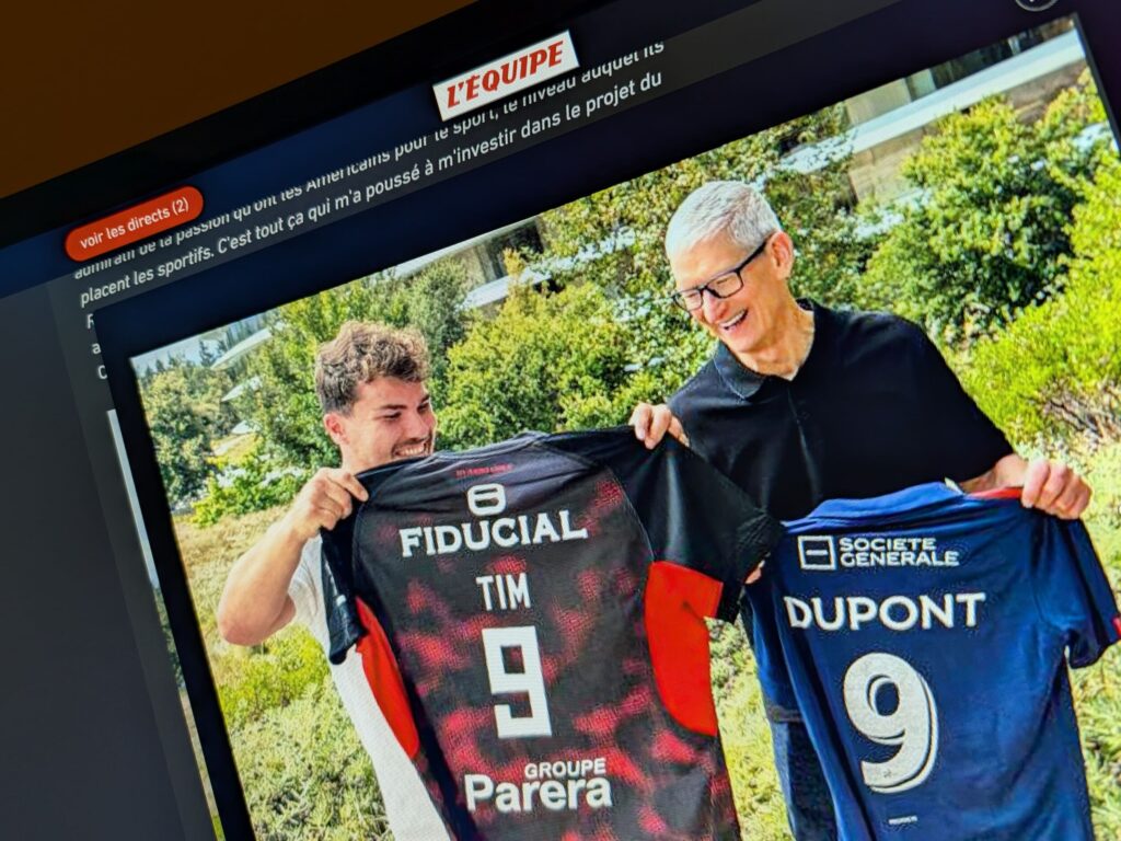 Mais que faisait Antoine Dupont chez Apple au côté de Tim Cook ? Le secret de l'improbable rencontre est levé !