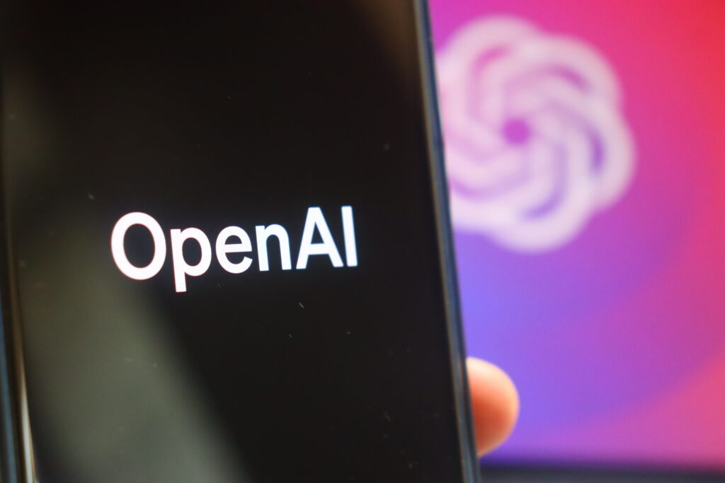 OpenAI et Oracle signent un partenariat monumental de 300 milliards de dollars
