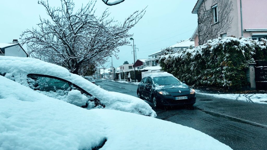 Une ville française ne craint définitivement plus la neige ni le verglas, et c'est grâce à Waze