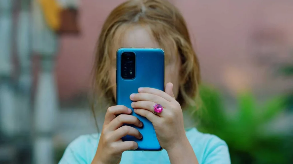 l'initiative pleine de bon sens pour protéger les ados des smartphones