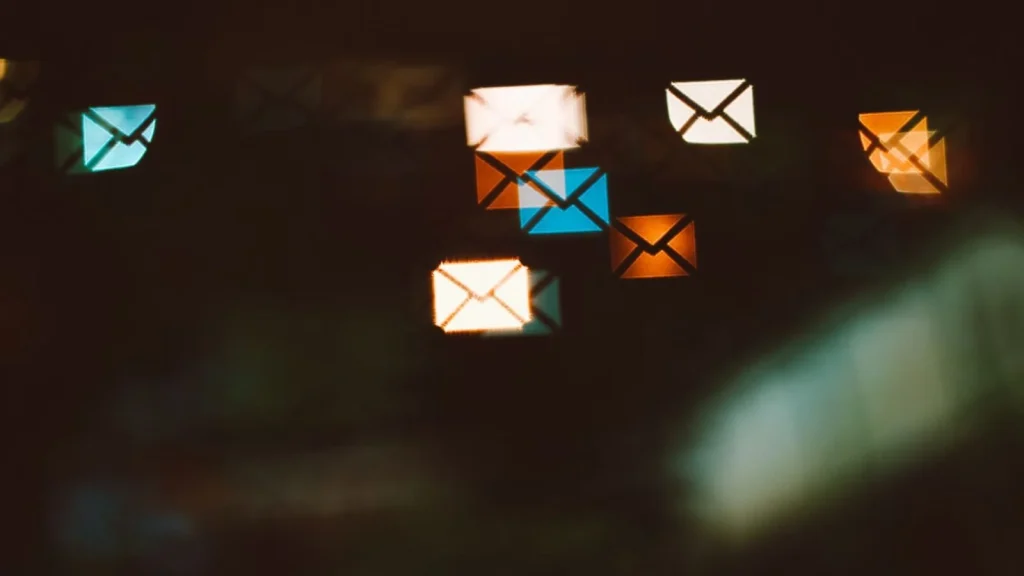 Cette arnaque par mail se sert d'une vraie adresse Microsoft pour vous piéger