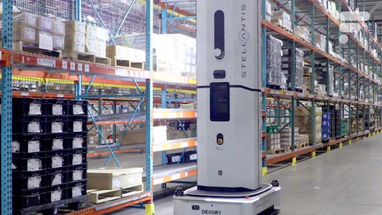 Stellantis divise le temps d'inventaire par 280 avec ce robot — Frandroid