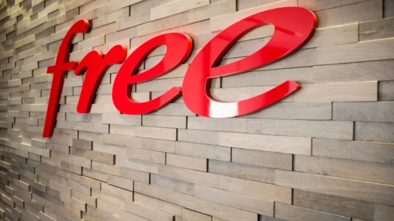 Free réclame plus de 2 milliards d'euros à Orange et Bouygues Telecom