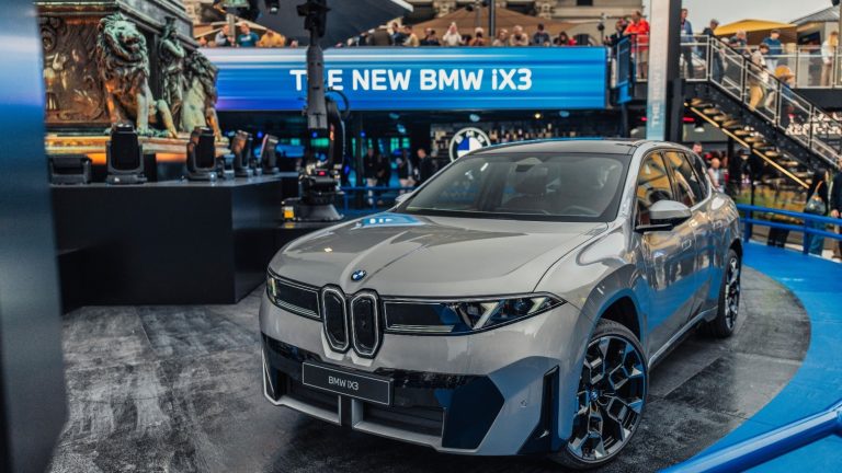 469 ch et jusqu'à 900 km d'autonomie, voici la nouvelle BMW i3 (ou "Série 3 électrique")