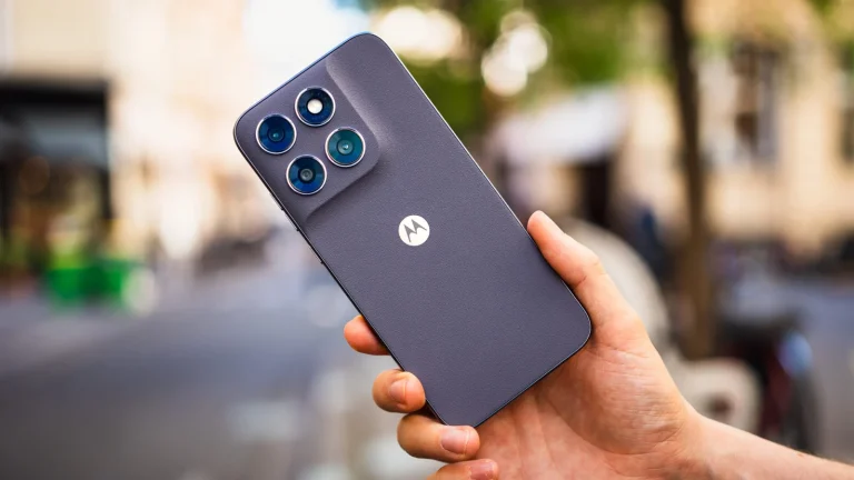 Test Motorola Moto G67 : de l'entrée de gamme qui manque de peps et d'arguments