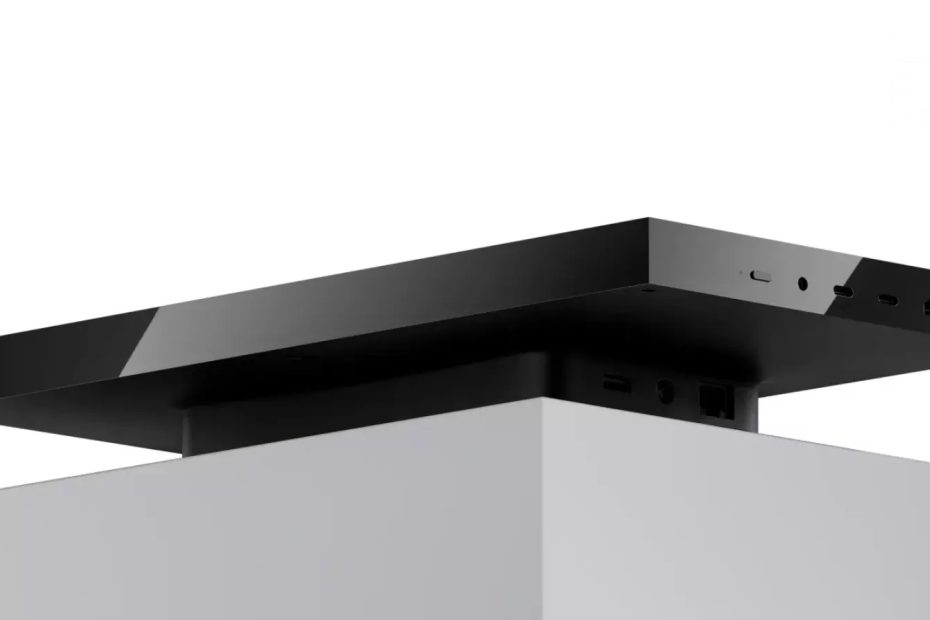 Microsoft dévoile un mini Surface sous puce Nvidia RTX Spark, pensé pour l’IA en local et capable de faire tourner des modèles à 120 milliards de paramètres
