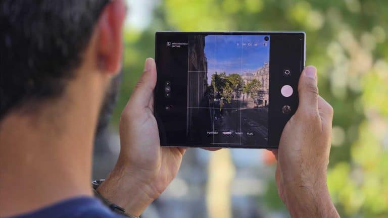 Bizarre ou logique ? À l'horizontale, le Samsung Galaxy Z Fold 8 prend des photos verticales quand il est déplié — Frandroid