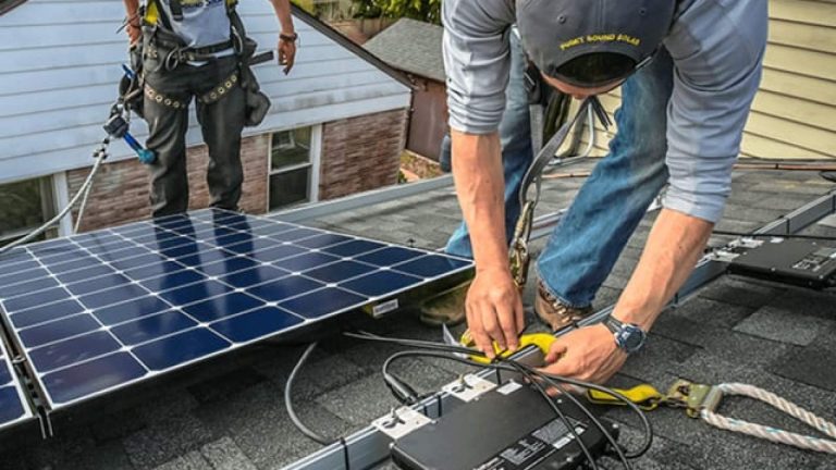 « Risque inacceptable » : les onduleurs des panneaux solaires chinois et européens bannis par crainte d’une attaque énergétique aux Etats-Unis